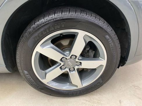 Used 2015 Audi Q3 2.0T Prestige w/ Prestige Package image 16