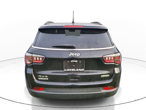 Used 2023 Jeep Compass Latitude AWD/4WD image 5