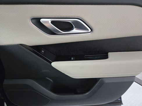 Used 2022 Land Rover Range Rover Velar S image 19