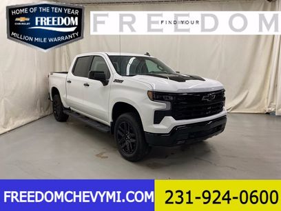 Used 2025 Chevrolet Silverado 1500 LT Trail Boss w/ Dark Appearance Package