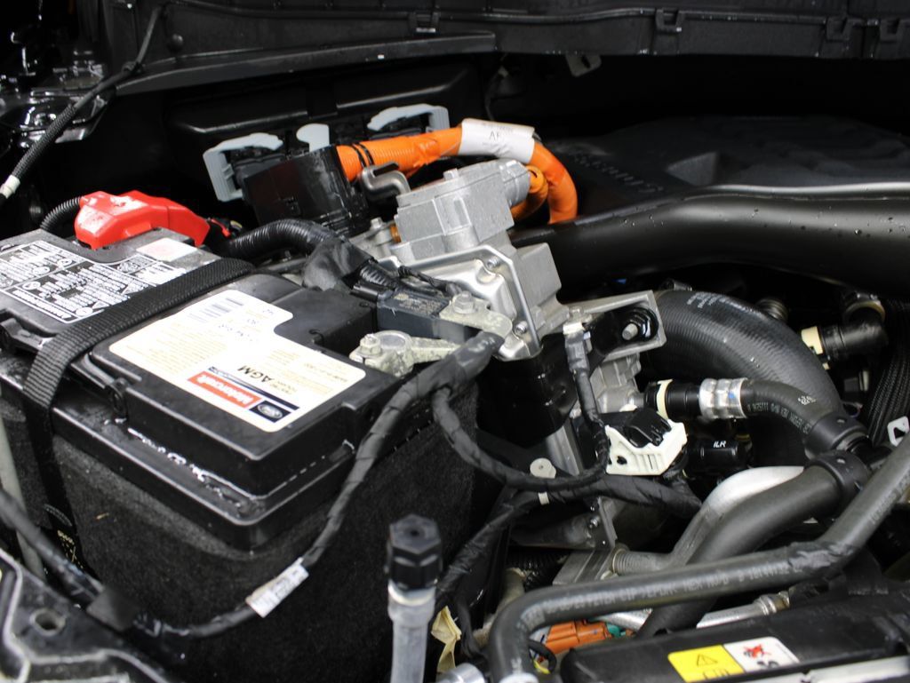 Used 2023 Ford F150 Lariat w/ Equipment Group 502A High AWD/4WD image 32