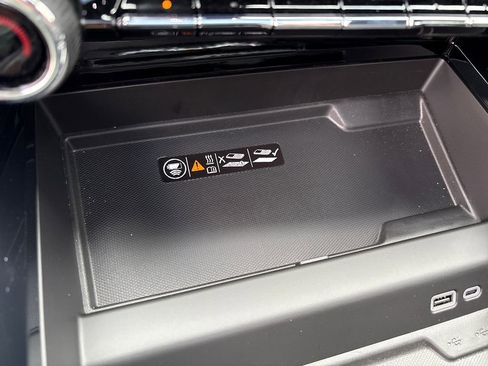 Certified 2026 Chevrolet Tahoe High Country AWD/4WD image 26