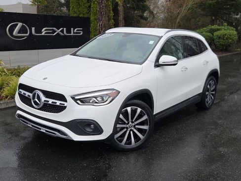 Used 2023 Mercedes-Benz GLA 250 4MATIC image 1
