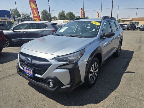 Used 2023 Subaru Outback AWD/4WD image 20