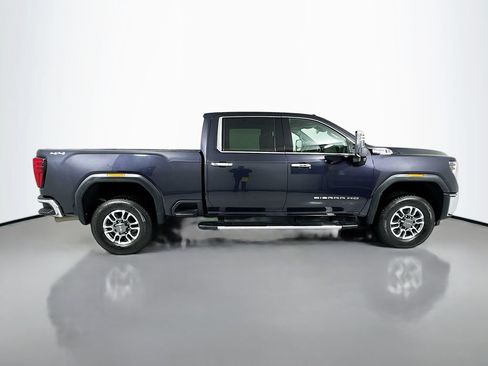Used 2024 GMC Sierra 3500 SLT w/ SLT Convenience Package AWD/4WD image 8
