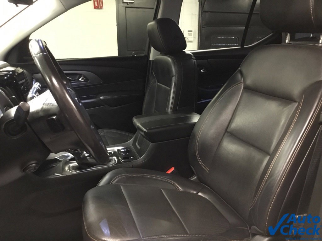 Used 2021 Chevrolet Traverse Premier w/ Redline Edition AWD/4WD image 29