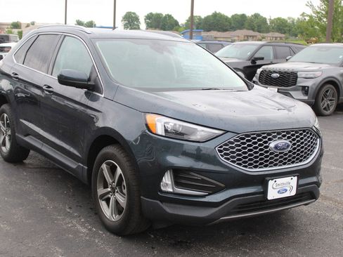 Used 2024 Ford Edge SEL w/ Convenience Package AWD/4WD image 8