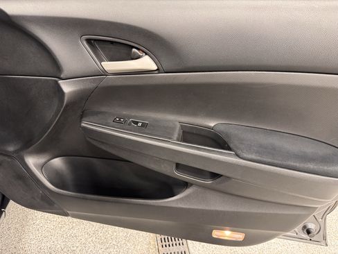 Used 2011 Honda Accord LX-P image 24