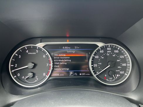 Used 2025 Nissan Sentra SV FWD image 40