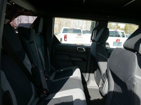 New 2026 Ford Bronco 4-Door AWD/4WD image 15