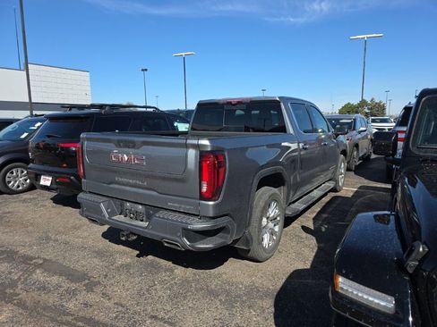 Used 2021 GMC Sierra 1500 Denali w/ Technology Package AWD/4WD image 2