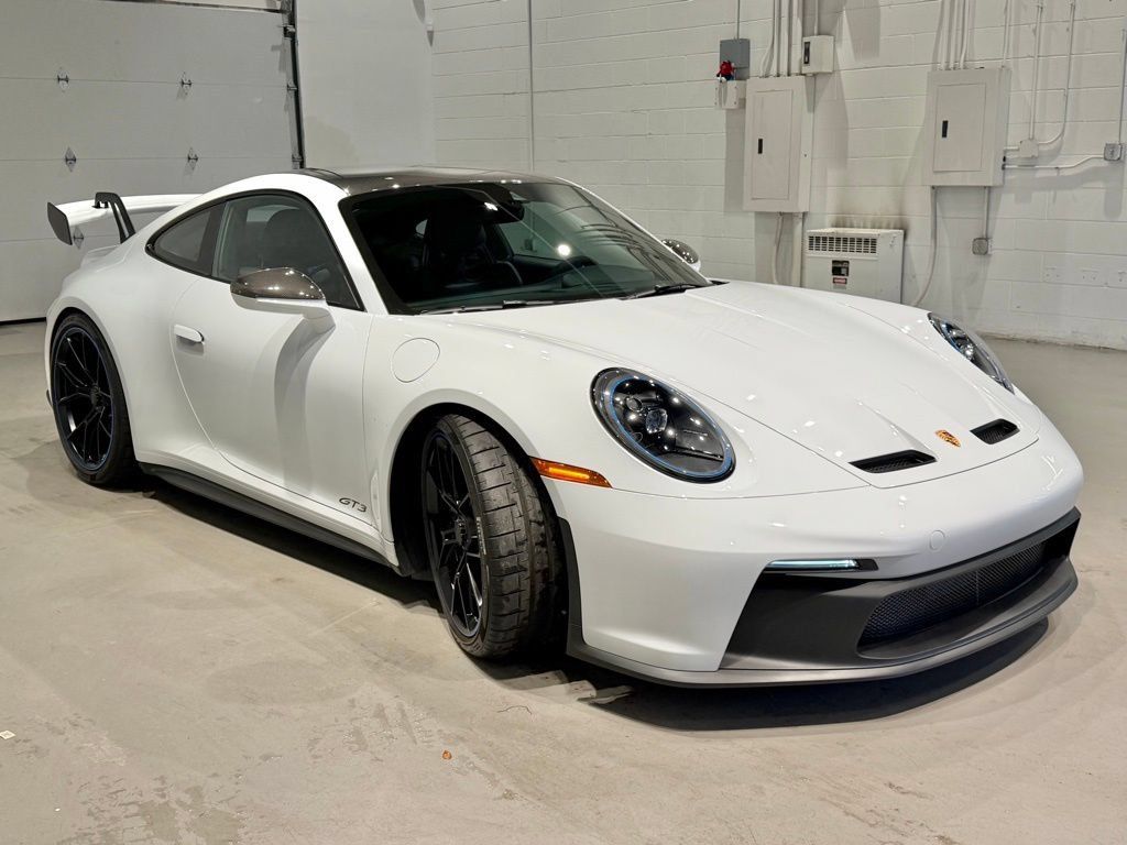 Used 2022 Porsche 911 GT3 w/ Extended Leather Package RWD image 13