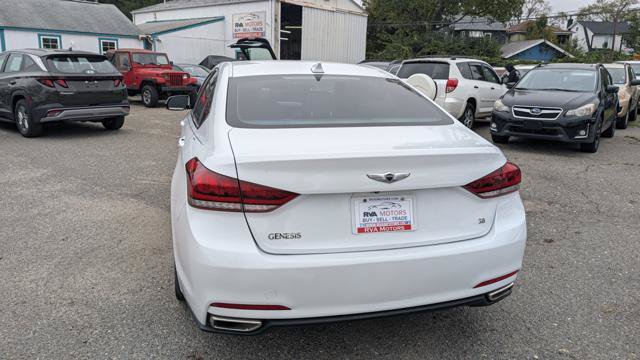 Used 2015 Hyundai Genesis 3.8 RWD image 13
