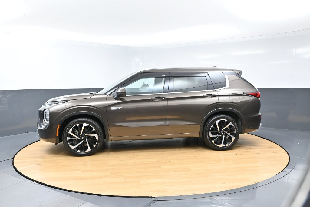 Used 2024 Mitsubishi Outlander SEL Black Edition AWD/4WD image 4