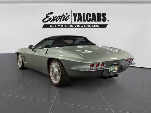 Used 2008 Chevrolet Corvette Convertible w/ Preferred Equipment Group RWD image 3