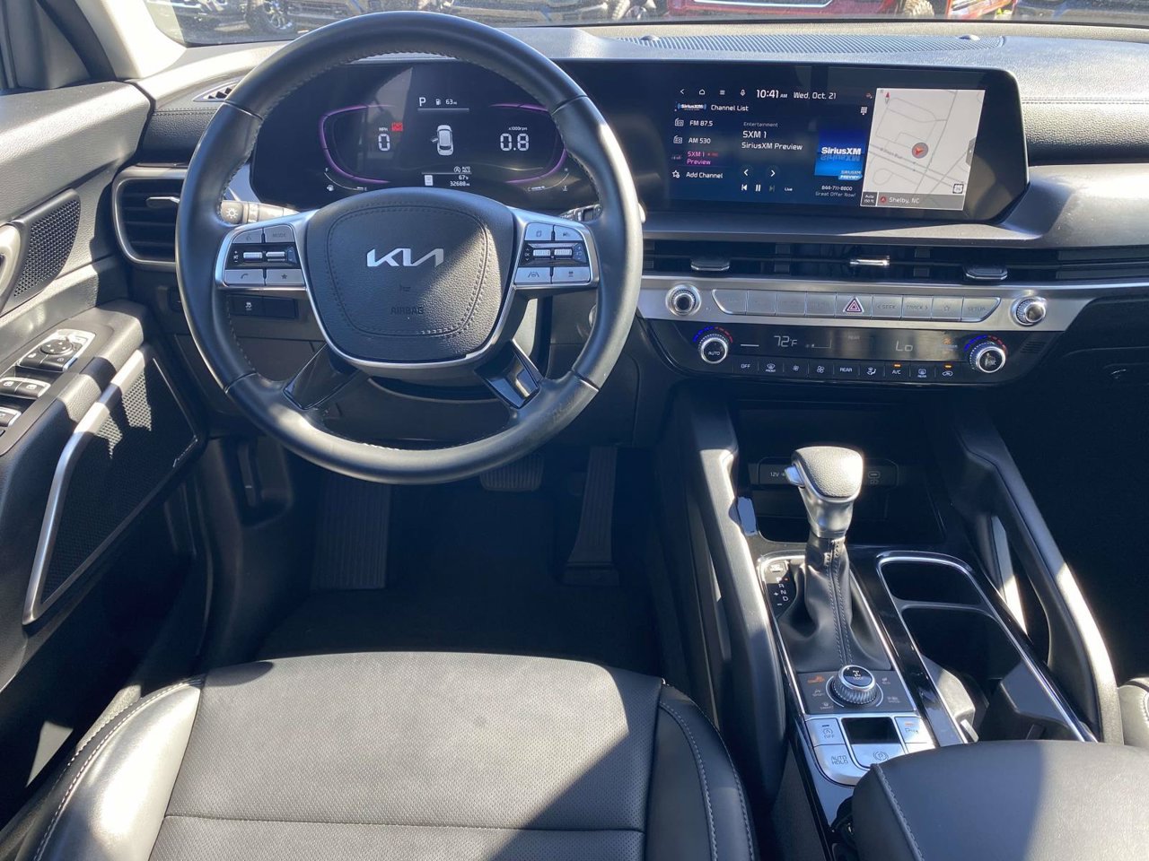 Used 2024 Kia Telluride LX AWD/4WD image 19
