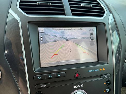 Used 2019 Ford Explorer Platinum AWD/4WD image 20