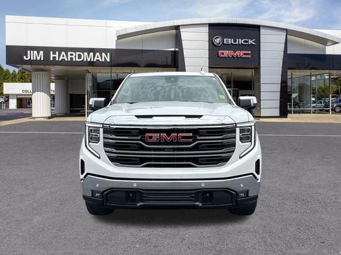 Used 2024 GMC Sierra 1500 SLT w/ SLT Premium Plus Package AWD/4WD image 2