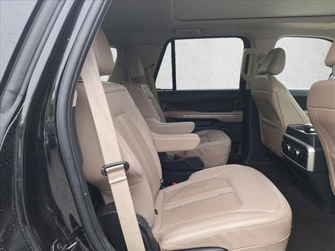 Used 2023 Ford Expedition Limited image 17