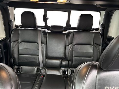 Used 2020 Jeep Gladiator Overland image 15