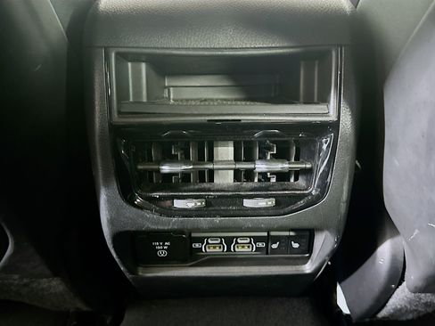Used 2023 Jeep Grand Cherokee 4WD 4xe image 29