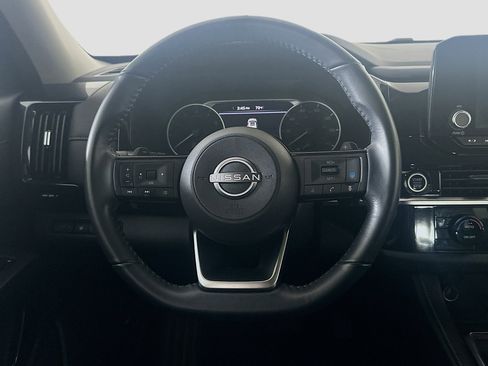 Used 2023 Nissan Pathfinder SV w/ Black Appearance Package AWD/4WD image 18