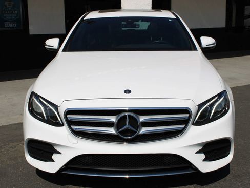 Used 2019 Mercedes-Benz E 300 image 3