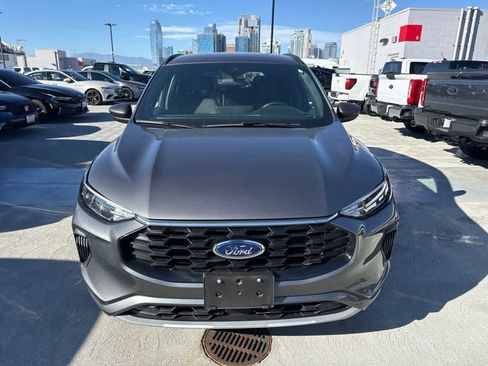 Used 2024 Ford Escape ST-Line w/ Tech Pack #1 FWD image 8