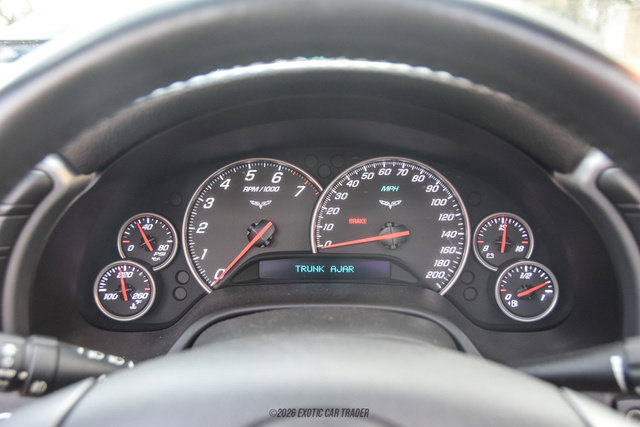 Used 2006 Chevrolet Corvette Coupe w/ Preferred Equipment Group RWD image 27