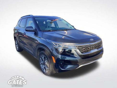 Used 2021 Kia Seltos EX AWD/4WD image 2
