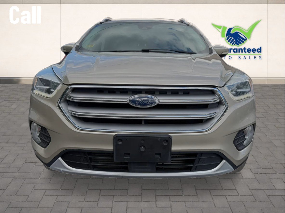 Used 2017 Ford Escape Titanium w/ Equipment Group 301A AWD/4WD image 3