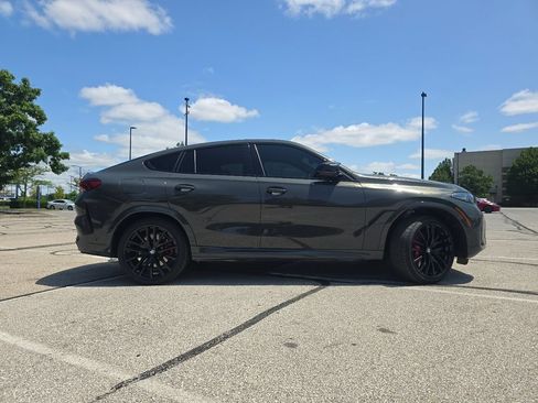 Used 2025 BMW X6 M60i w/ Dynamic Handling Package AWD/4WD image 18