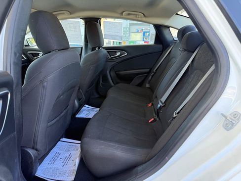 Used 2015 Chrysler 200 Limited w/ Convenience Group FWD image 12
