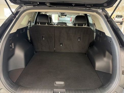 Used 2025 Kia Sportage EX image 11