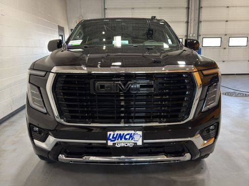 Used 2025 GMC Yukon XL Elevation w/ LPO, Elevation Black Package image 8