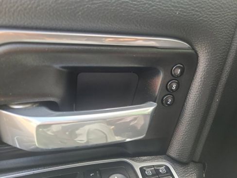 Used 2024 RAM 2500 Laramie w/ Safety Group AWD/4WD image 25