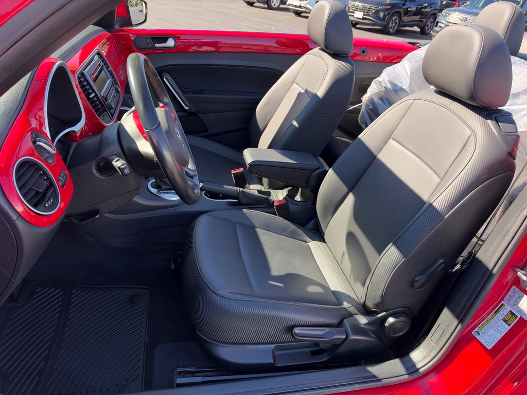 Used 2015 Volkswagen Beetle 1.8T FWD image 13