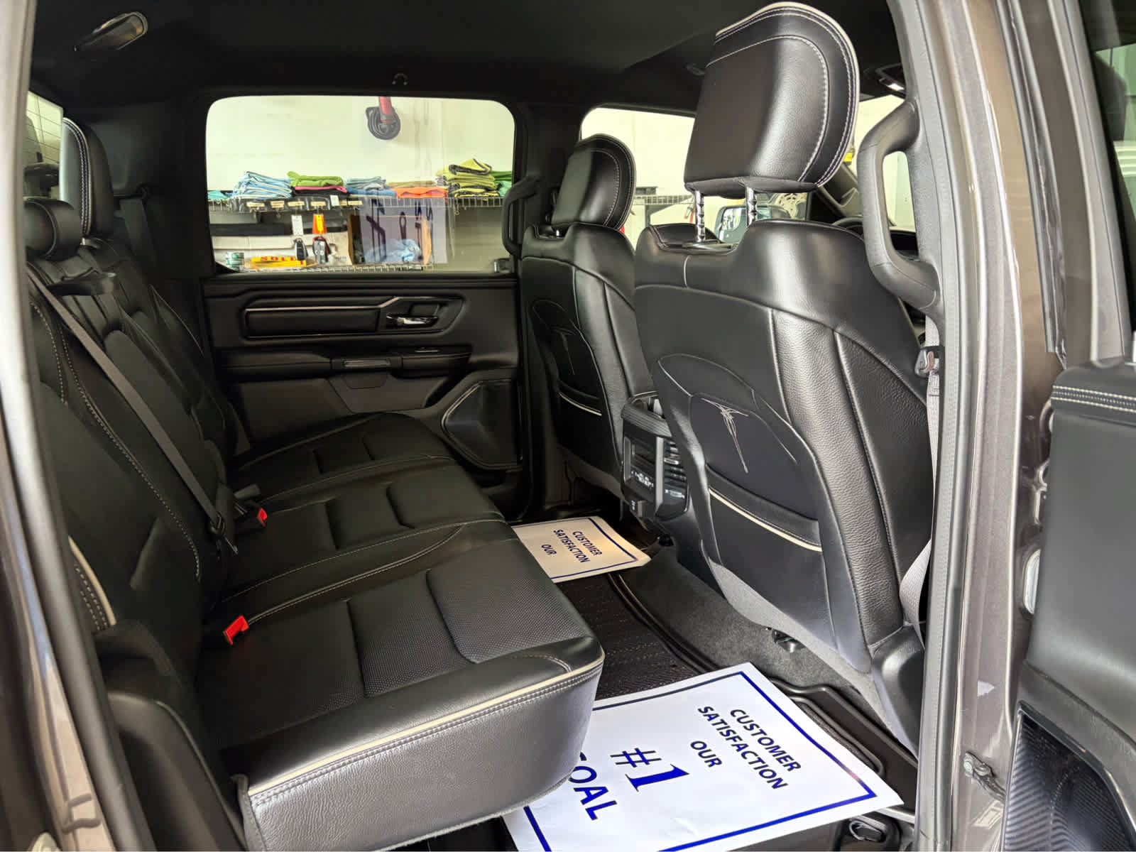 Used 2023 RAM 1500 Limited AWD/4WD image 29