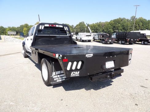 Used 2024 RAM 5500 Tradesman w/ Chrome Appearance Group AWD/4WD image 5