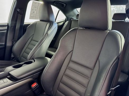 Used 2019 Lexus IS 300 F Sport w/ F Sport Package image 35