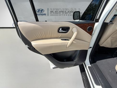 Used 2017 Nissan Armada Platinum RWD image 23