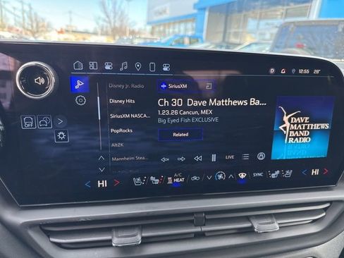 Used 2025 Chevrolet Silverado EV LT image 26