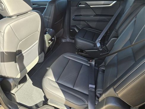 New 2026 GMC Acadia Elevation image 11