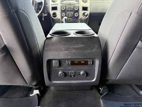 Used 2015 Ford Expedition EL XLT image 18