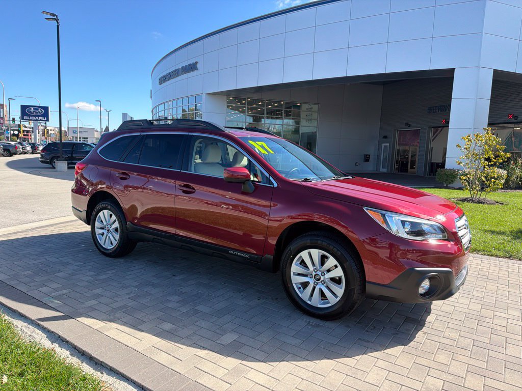 Used 2017 Subaru Outback 2.5i Premium AWD/4WD image 2