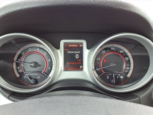 Used 2017 Dodge Journey SE image 26