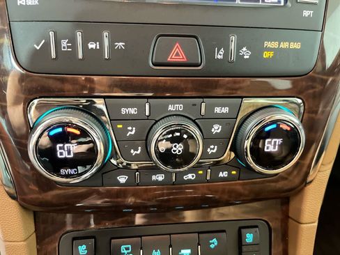 Used 2016 Buick Enclave Premium w/ Experience Buick Package AWD/4WD image 21