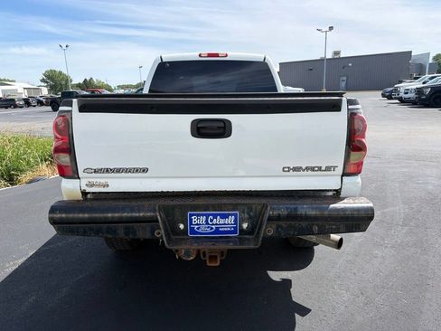 Used 2004 Chevrolet Silverado 2500 LT AWD/4WD image 5