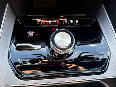 New 2026 Jeep Grand Wagoneer L 4WD image 22