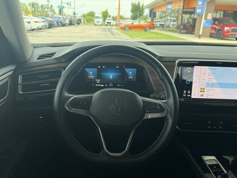 Used 2026 Volkswagen Atlas SE AWD/4WD image 12